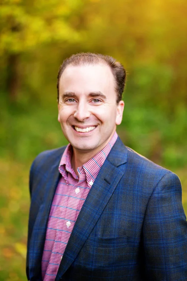 headshot of attorney jordan glaser from Peters Law Firm