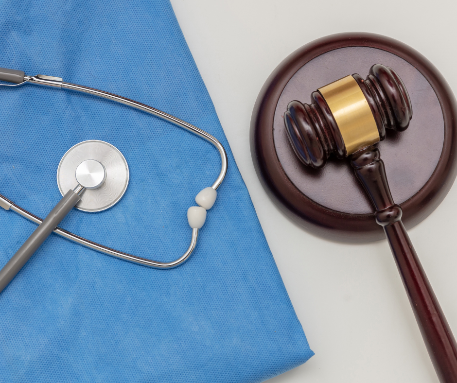 A stethoscope lies next to a gavel, representing both the physicians and lawyers involved in personal injury law cases